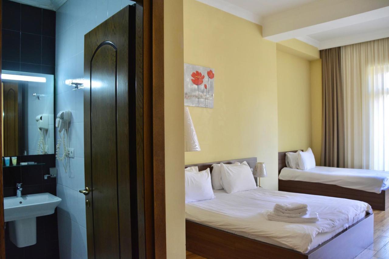 Boutique Hotel O. Galogre Batumi Exterior photo