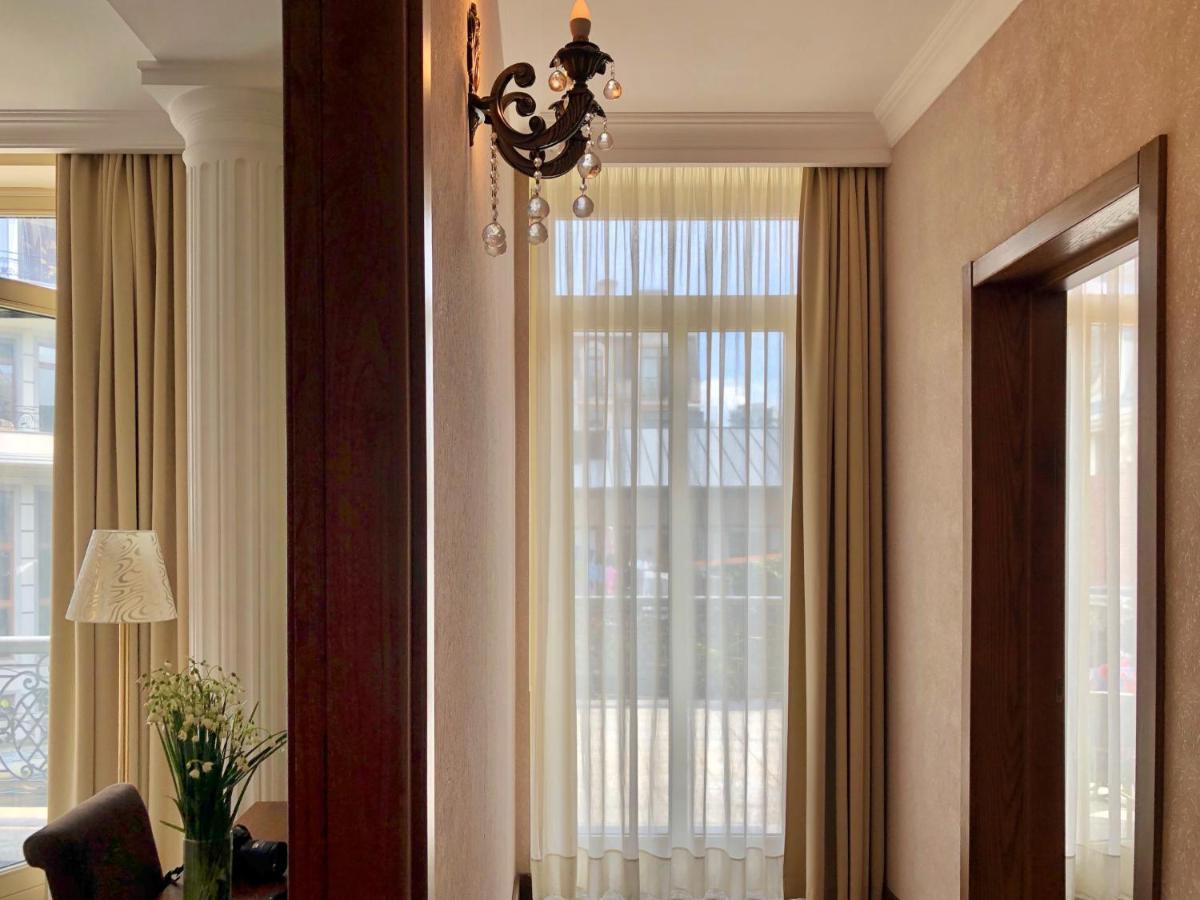 Boutique Hotel O. Galogre Batumi Exterior photo