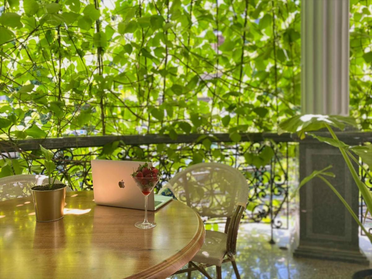 Boutique Hotel O. Galogre Batumi Exterior photo