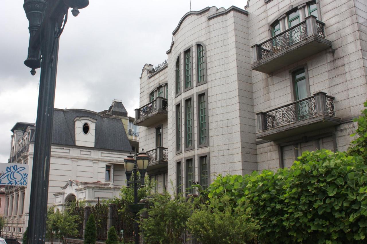 Boutique Hotel O. Galogre Batumi Exterior photo